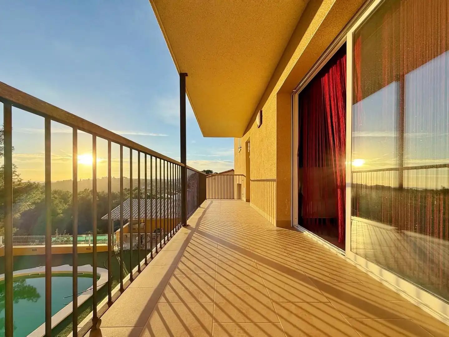 Casa con piscina en venta en Canyelles, imagen 5