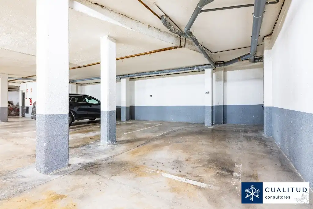 Parking of Flat for rent in Castellón de la Plana / Castelló de la Plana  with Air Conditioner, Terrace and Oven