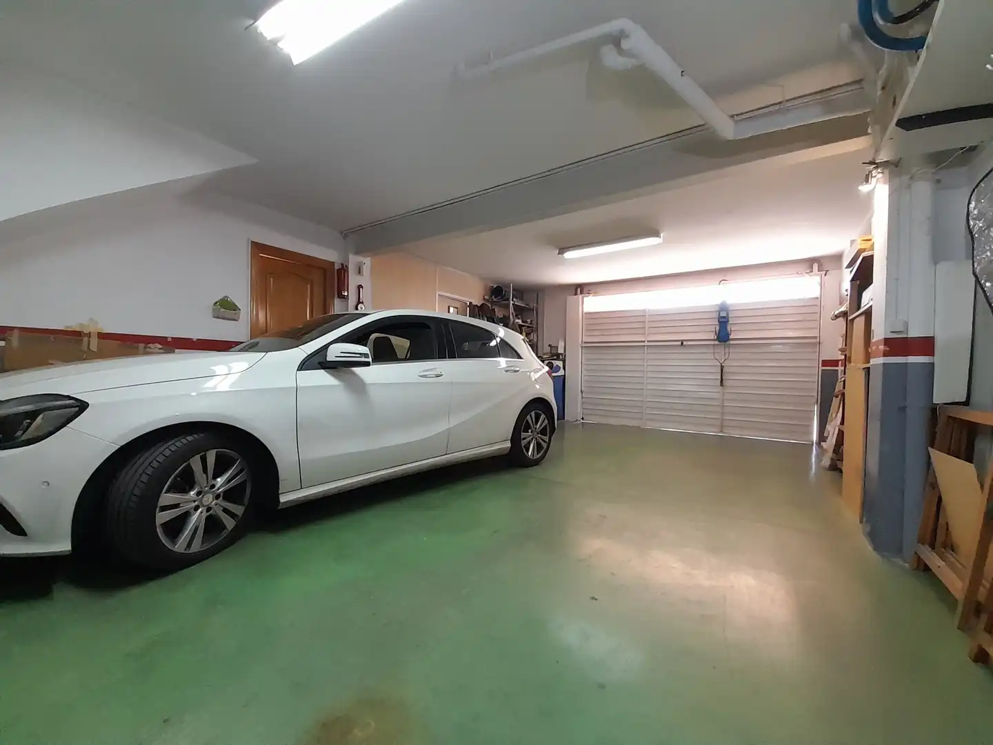 Parking de Casa adosada en venta en Santa Pau con Aire acondicionado, Calefacción y Terraza