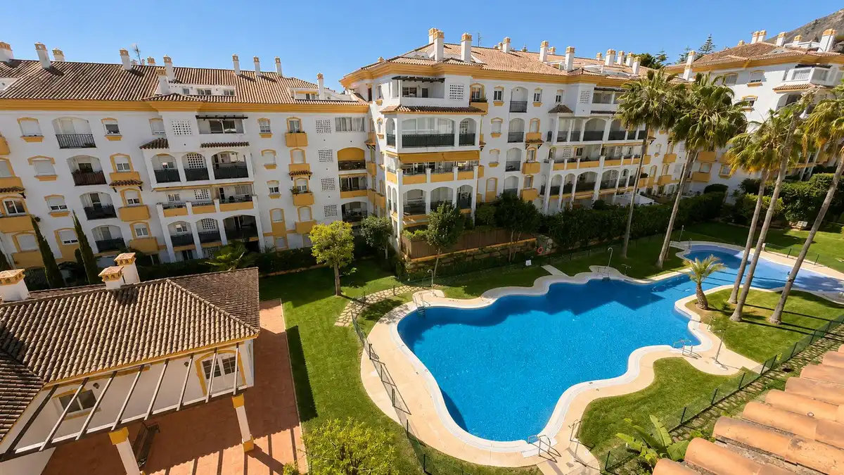 Àtic amb piscina en venda a Avenida Bulevar Príncipe Alfonso de Hohenlohe 4, imagen 2