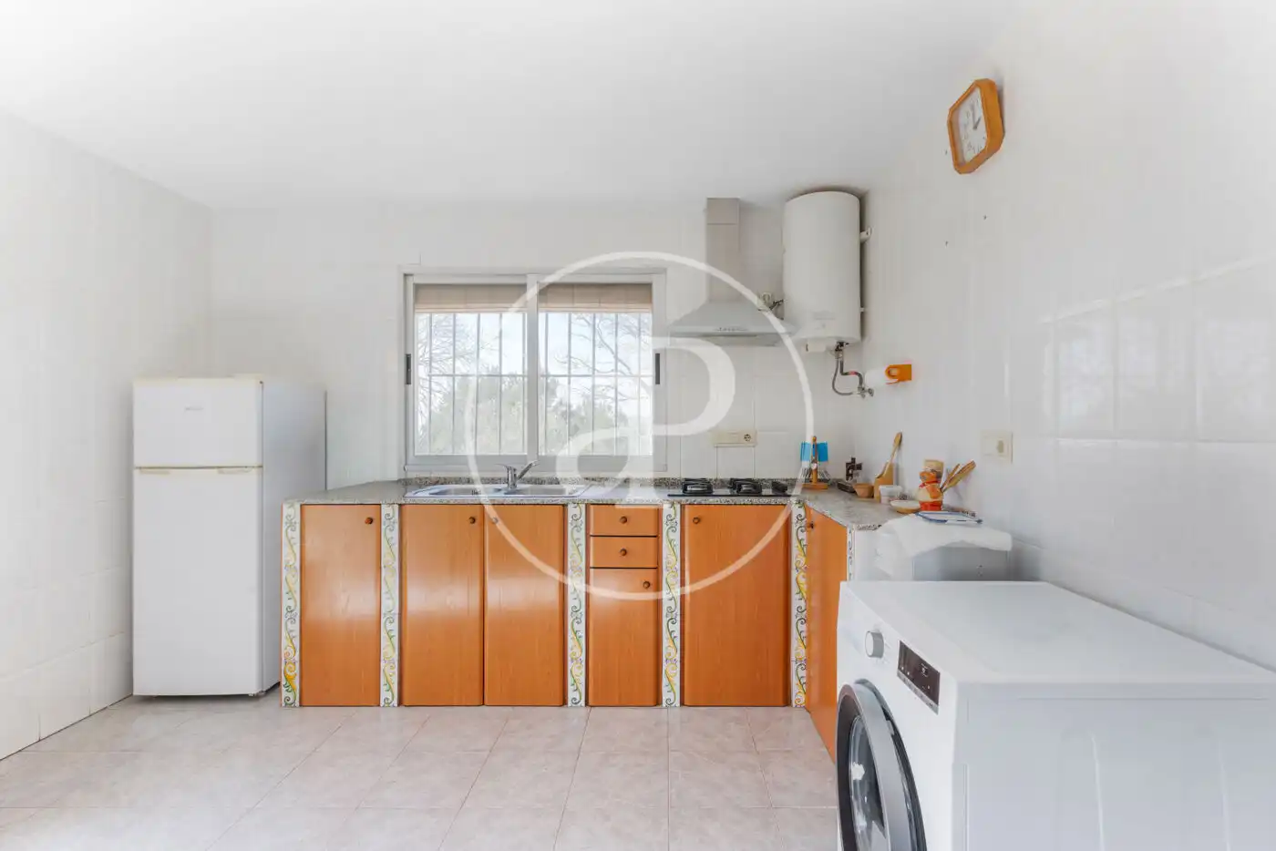 Kitchen of Houses for sale in Chiva  with Air Conditioner, Heating and Private garden