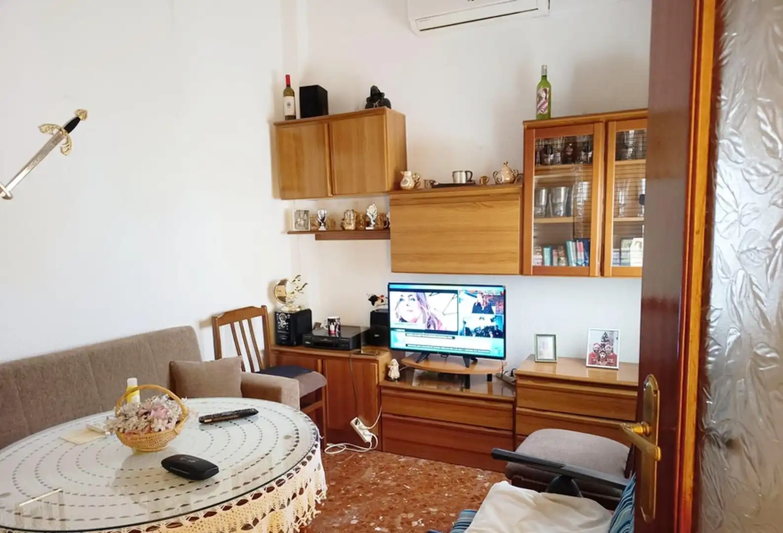 Sala d'estar de Casa o xalet en venda en Córdoba amb Aire condicionat