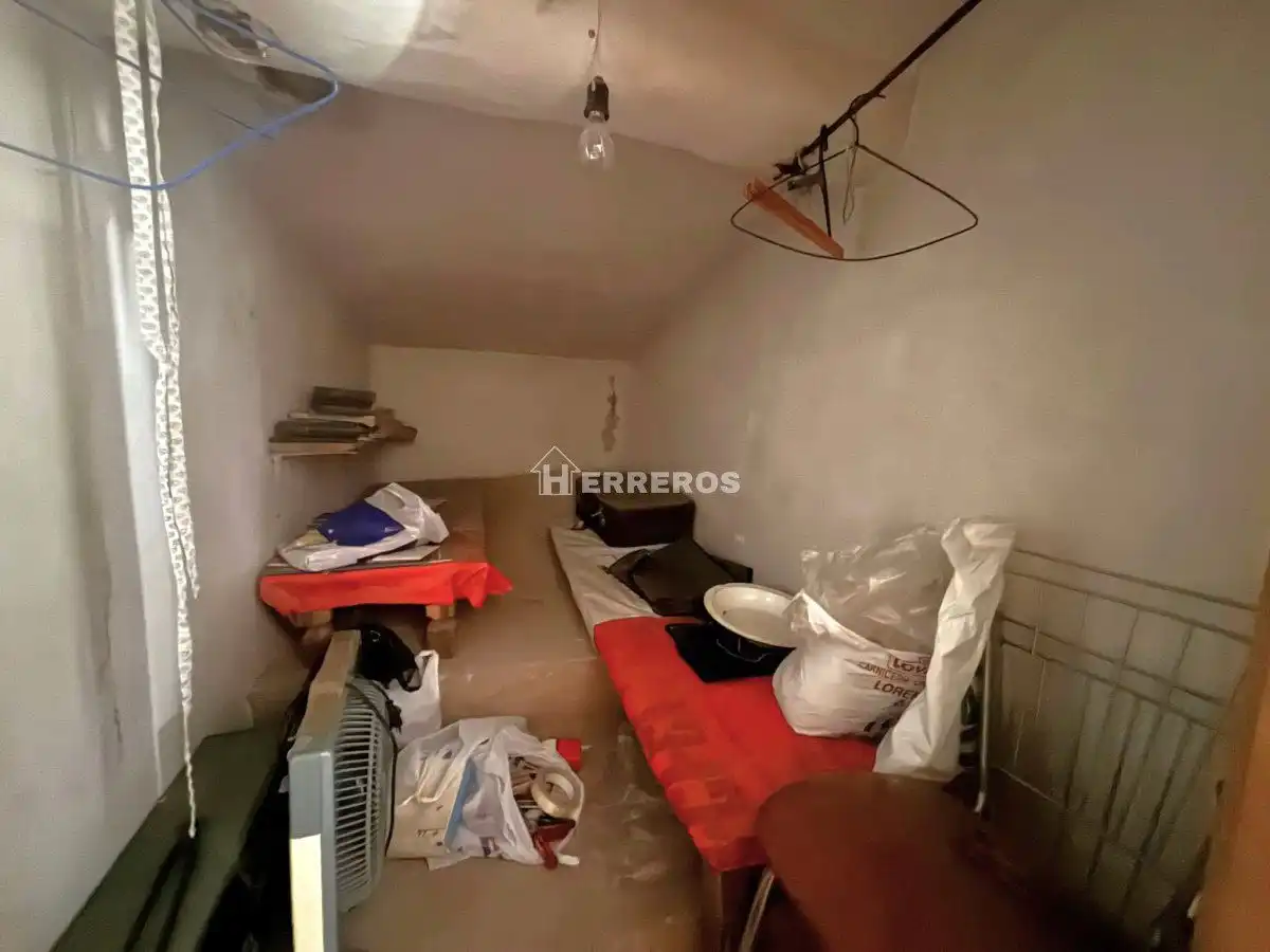 Casa adosada en venda en Alesanco amb Calefacció