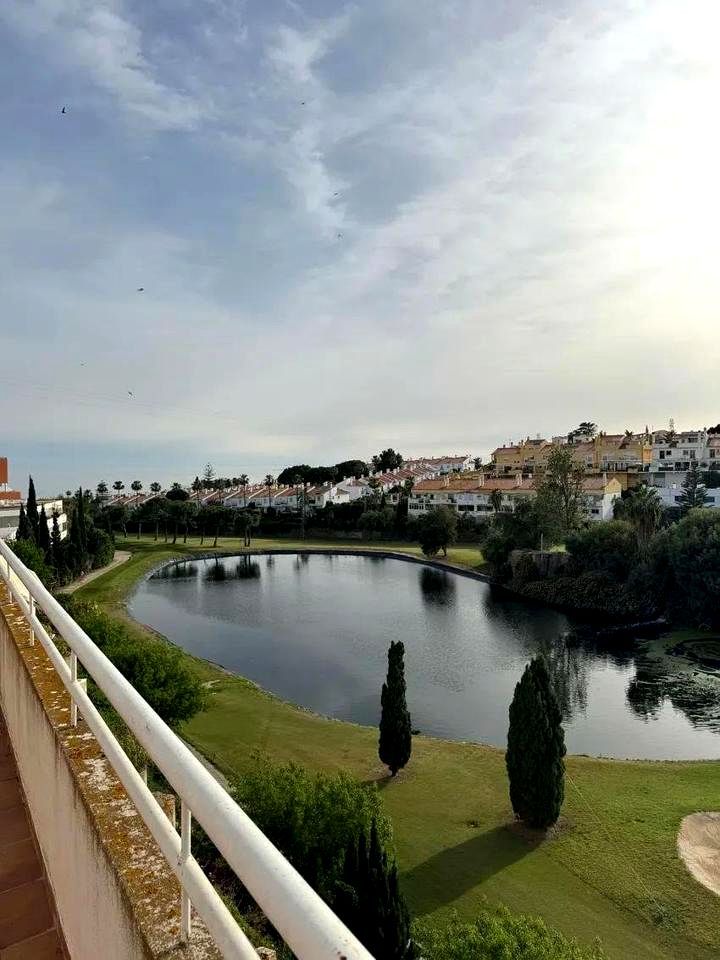 Vista exterior de Casa adosada en venda en Rincón de la Victoria amb Aire condicionat, Calefacció i Terrassa