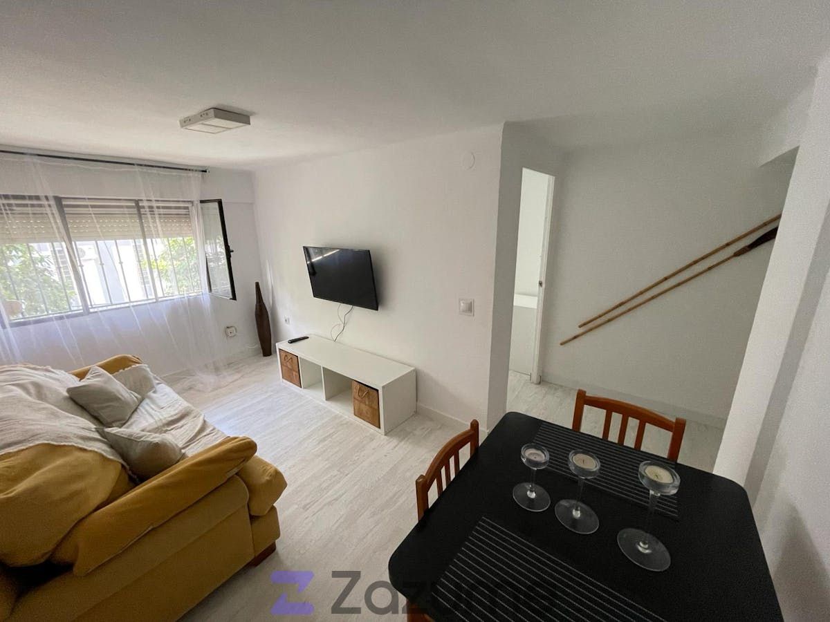 Living room of Flat to rent in Málaga Capital  with Parquet flooring, Terrace and Furnished