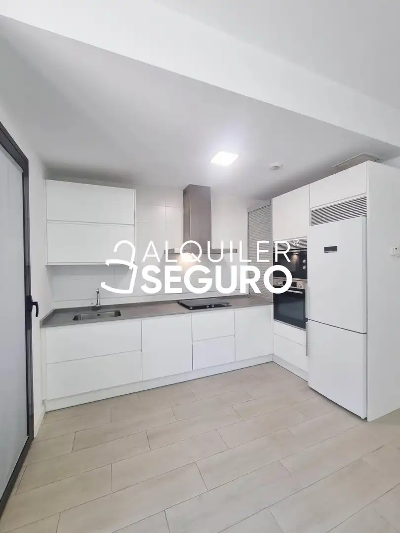 Cocina de Piso de alquiler en Boadilla del Monte con Aire acondicionado y Calefacción