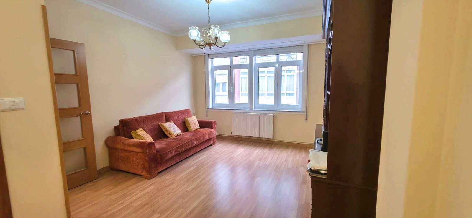 Sala de estar de Piso en venta en Narón con Calefacción, Terraza y Trastero