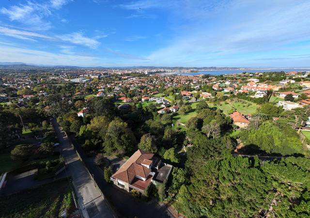 Casa-chalet en Venta en Hayas en Somió