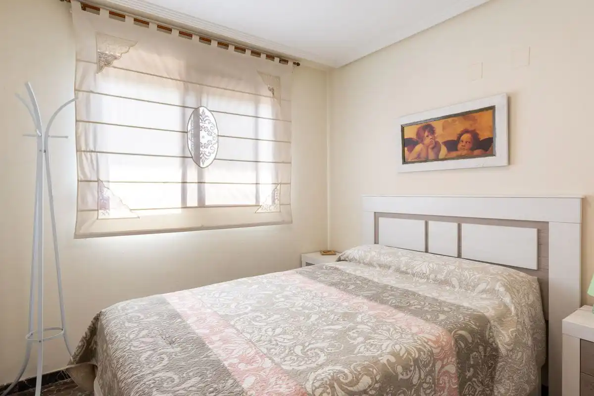 Habitación de Piso en venta en Valencia con Aire acondicionado, Calefacción y Jardín privado