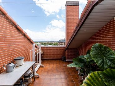 Penthouse mit Balkon zum Verkauf in Peñalara 3