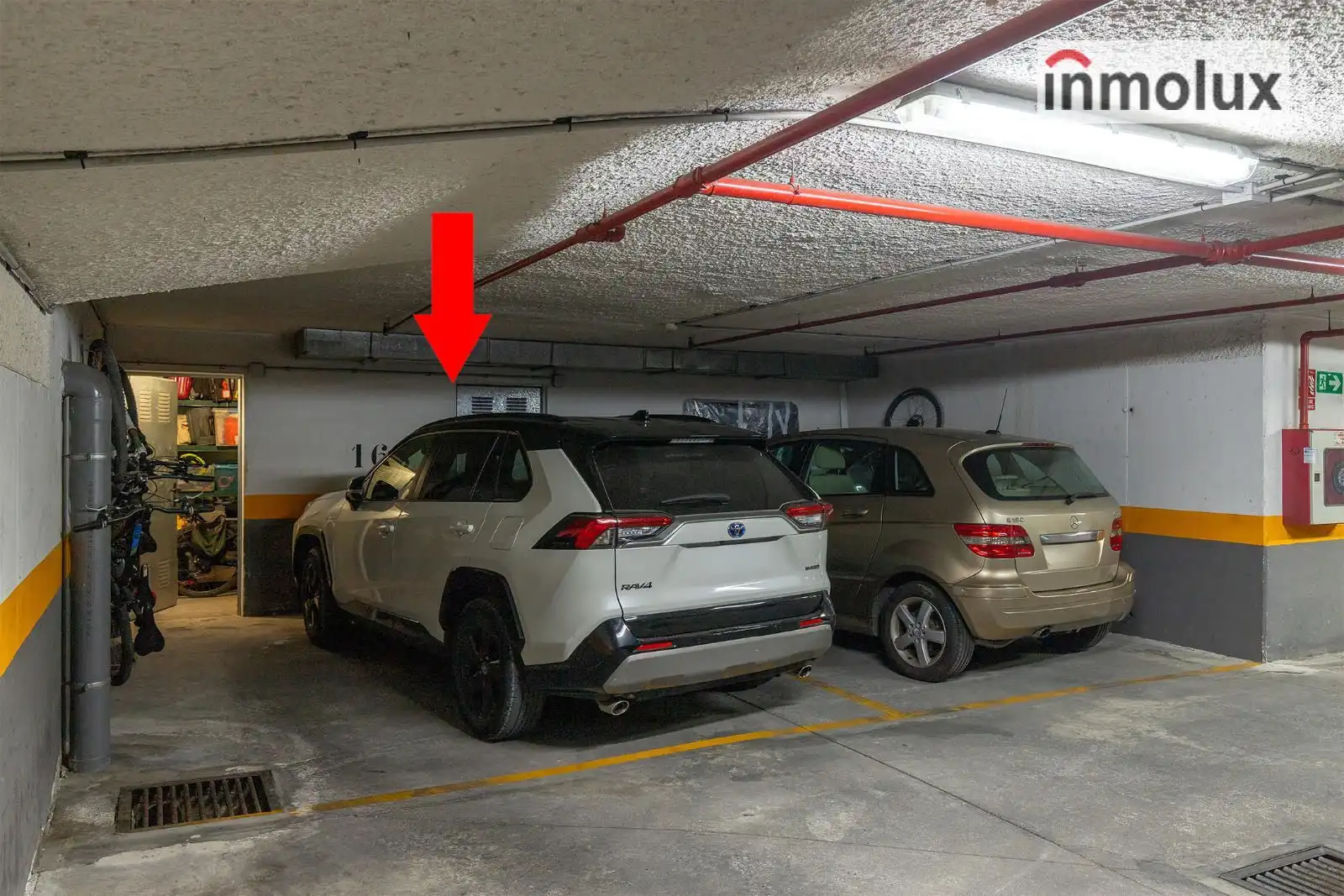 Parkplatz von Maisonette zur Miete in Alicante / Alacant mit Klimaanlage, Terrasse und Schwimmbad