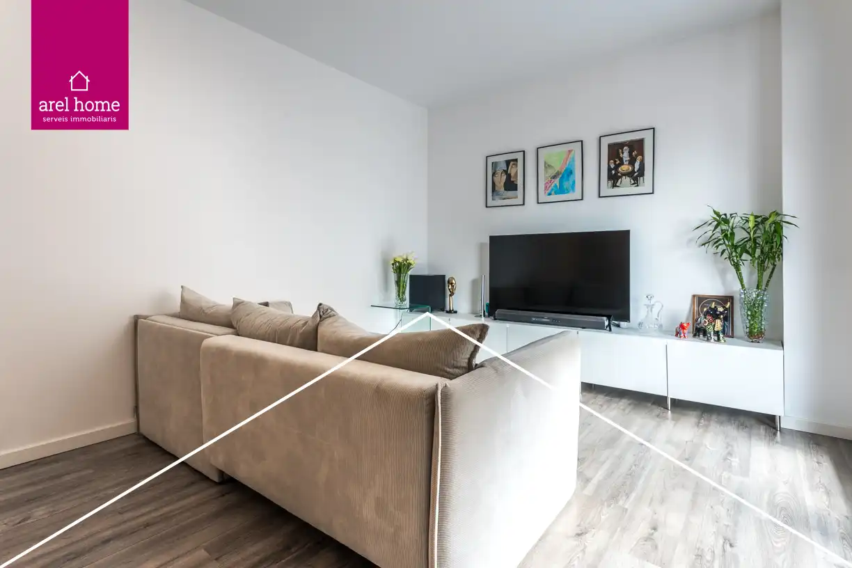 Living room of Flat for sale in Esplugues de Llobregat  with Air Conditioner, Heating and Balcony