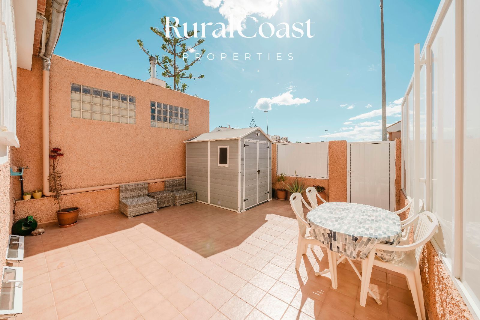 Terrassa de Casa adosada en venda en Sant Joan d'Alacant amb Calefacció, Piscina i Moblat