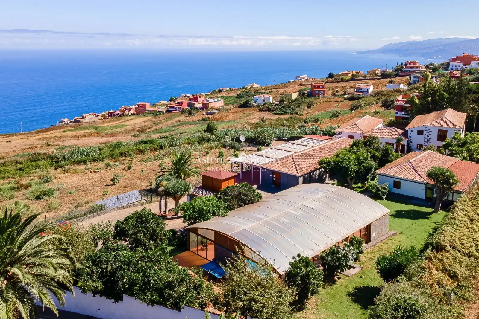 Vista exterior de Edifici en venda en Los Realejos