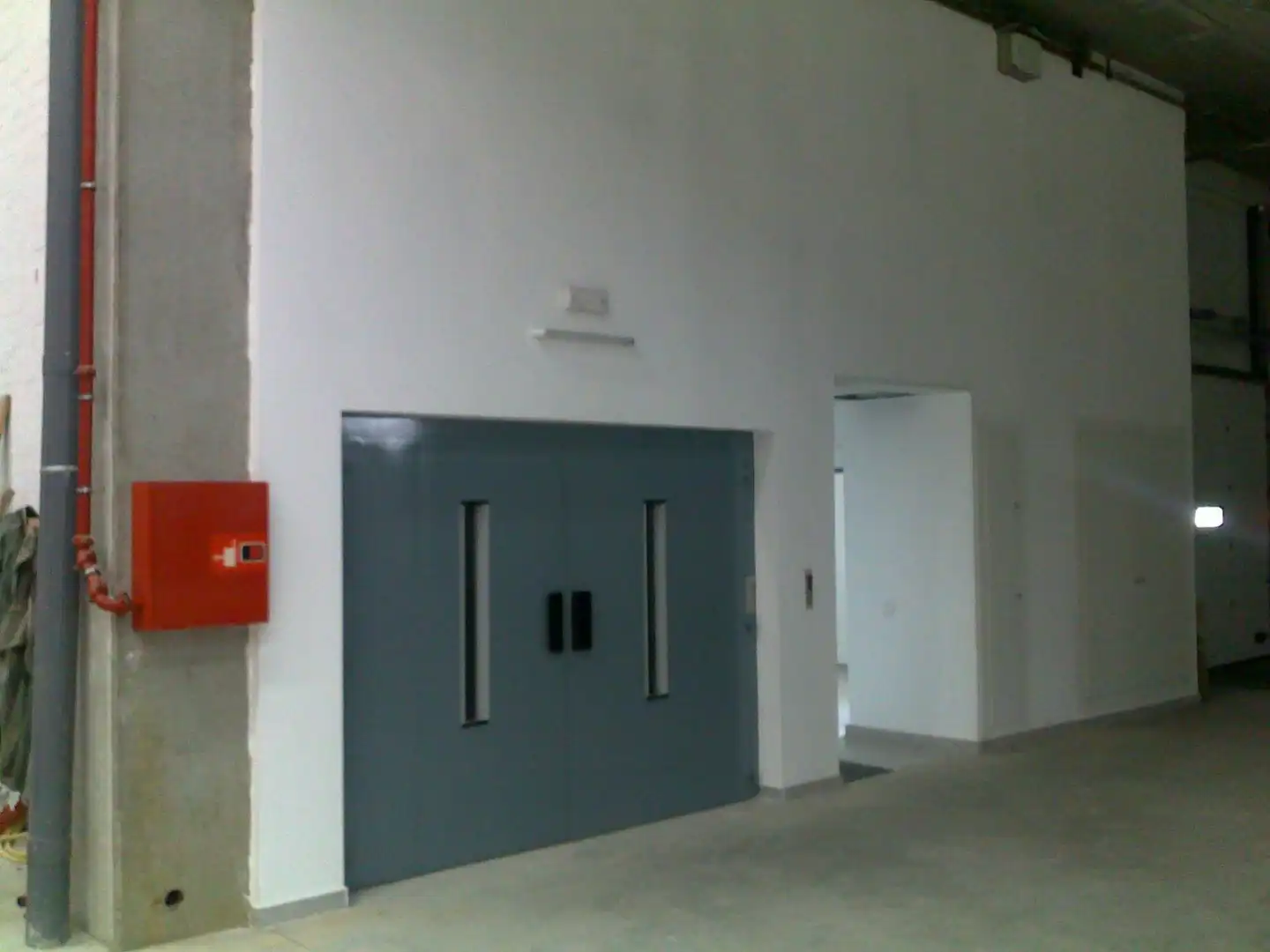 Nau industrial de lloguer en Sant Fruitós de Bages
