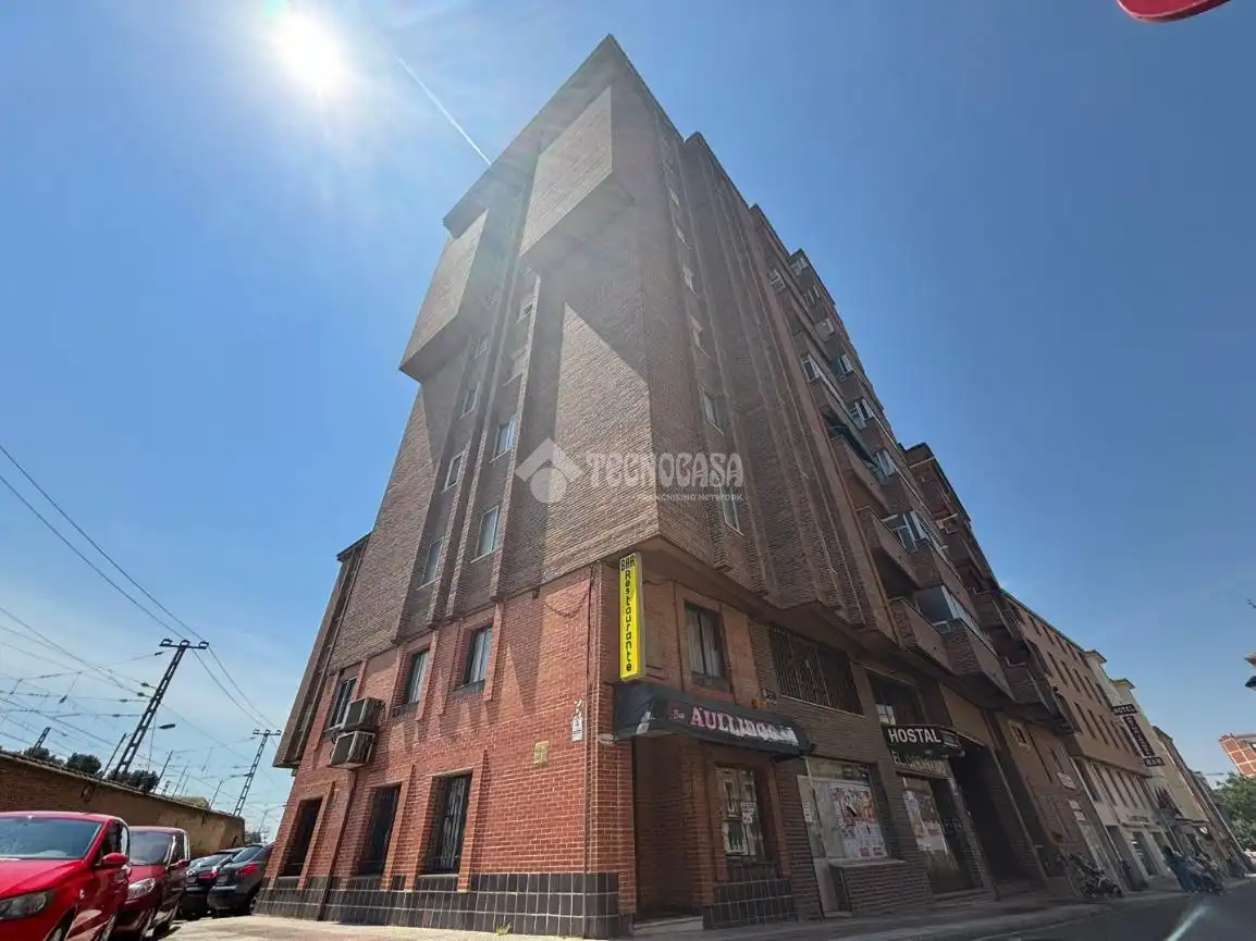 Vista exterior de Piso en venta en Medina del Campo con Calefacción