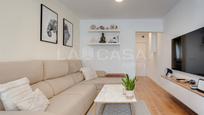 Sala d'estar de Àtic en venda en L'Hospitalet de Llobregat