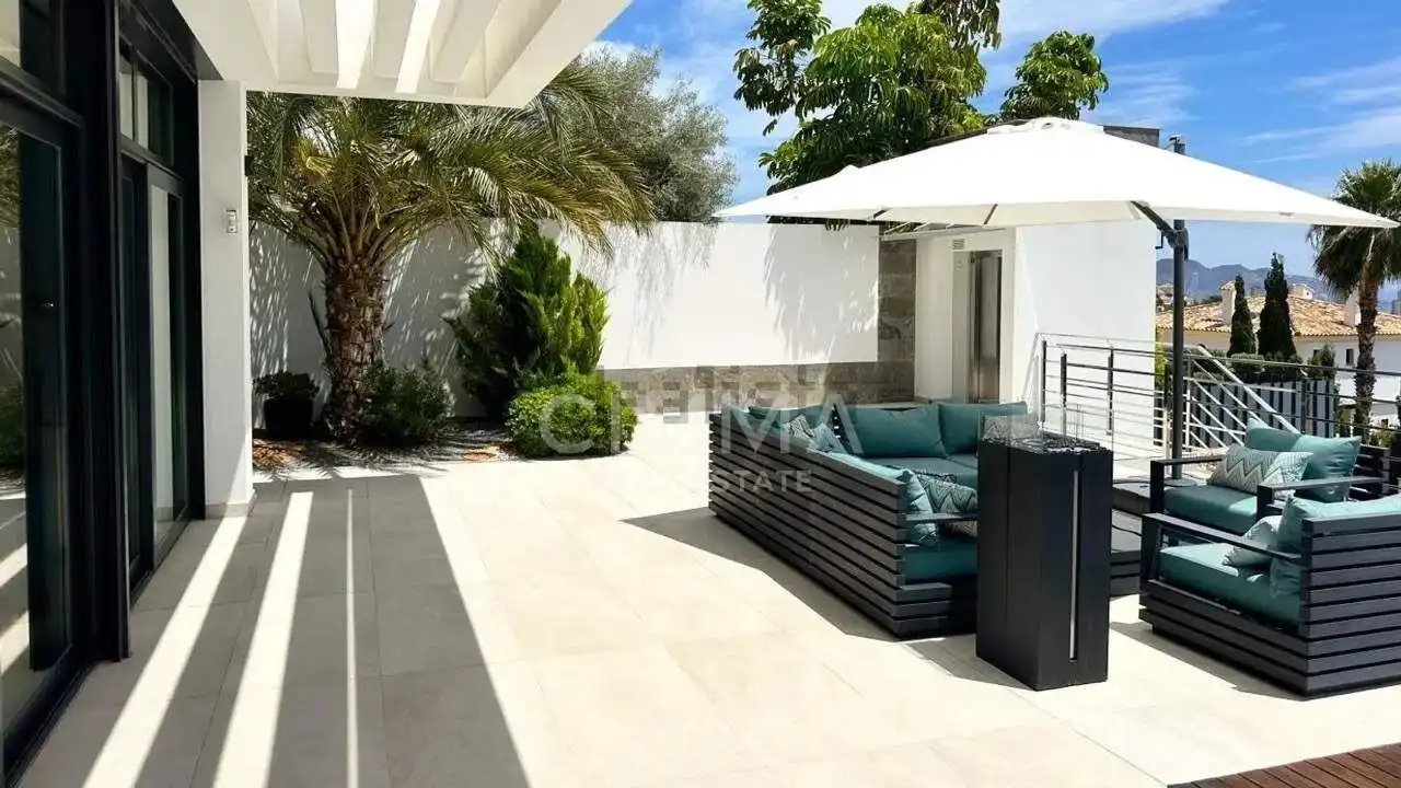 Chalet con terraza en venta en Calle Calle Roma, imagen 6