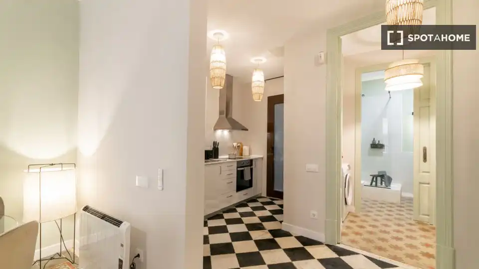 Flat with terrace to rent in Ciutat Vella, imagen 13