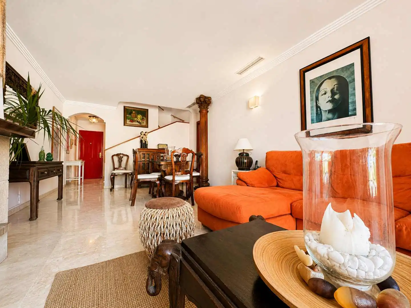 Sala de estar de Dúplex en venta en Manilva con Aire acondicionado, Calefacción y Terraza
