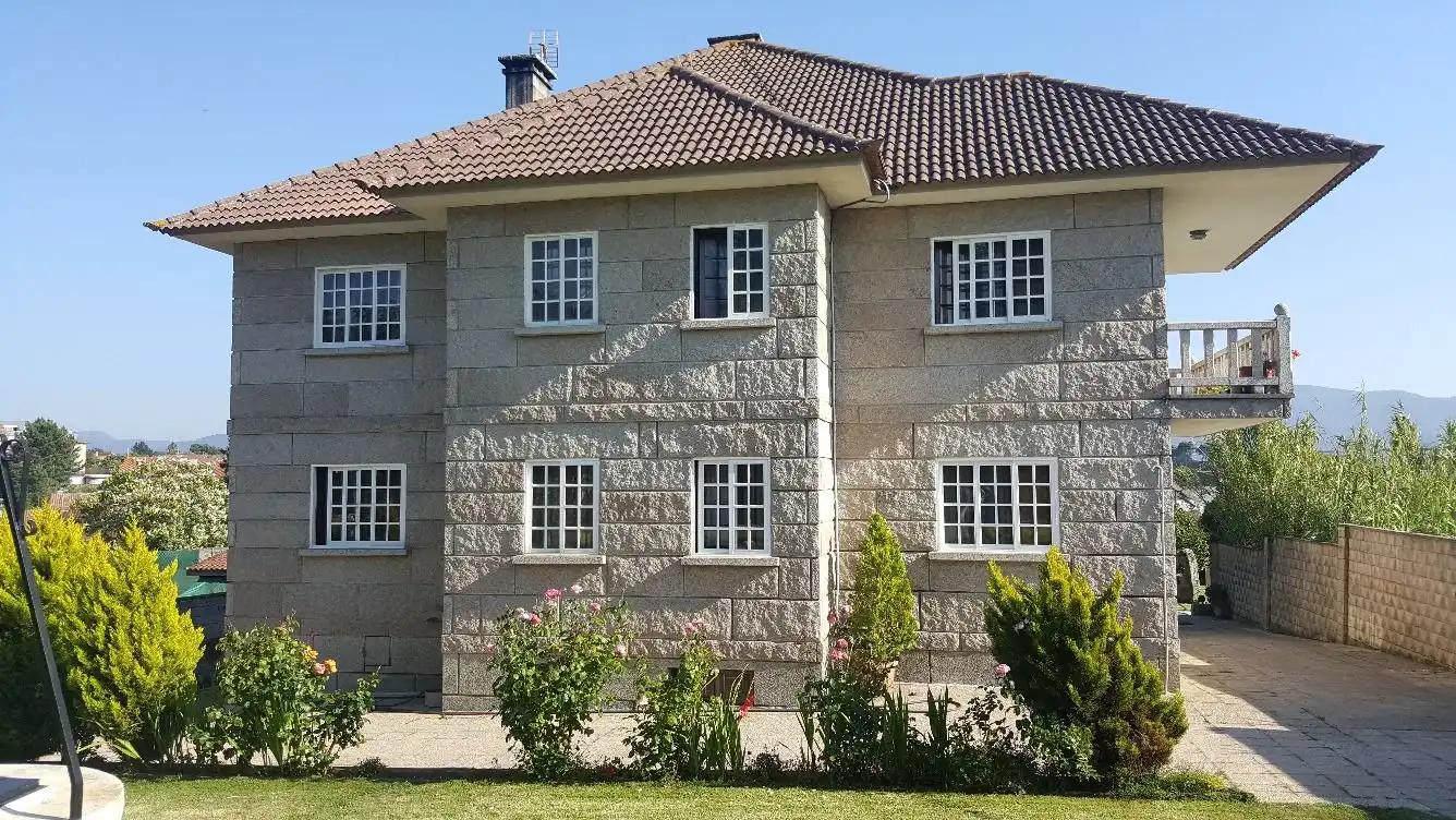Vista exterior de Casa o chalet en venta en Nigrán con Jardín privado, Piscina y Balcón
