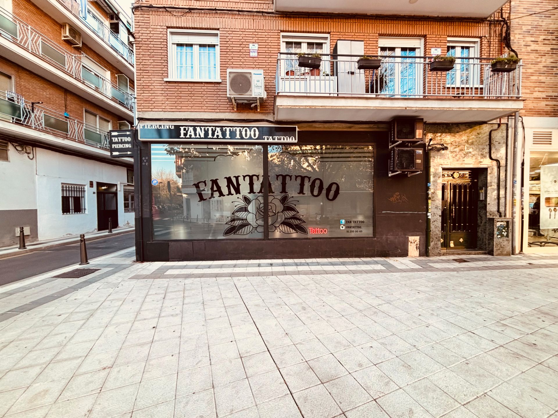 Exterior view of Premises for sale in Getafe  with Air Conditioner, Heating and Parquet flooring