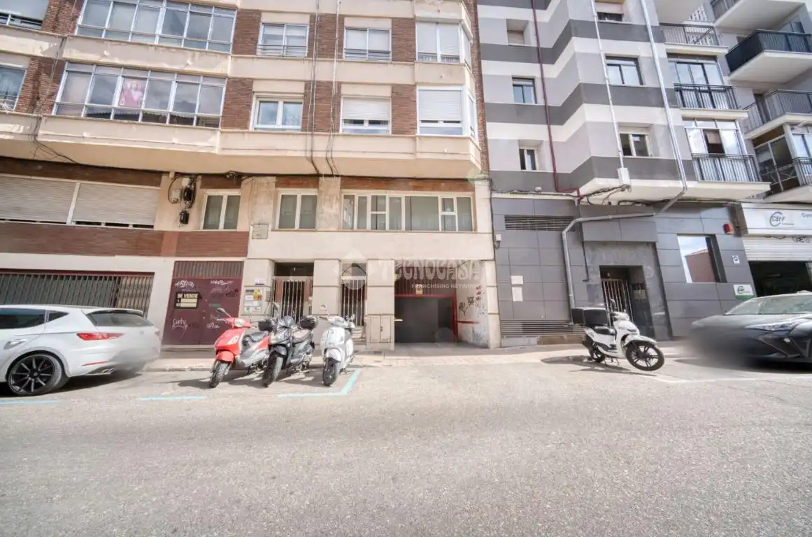 Vista exterior de Garaje en venta en Valladolid