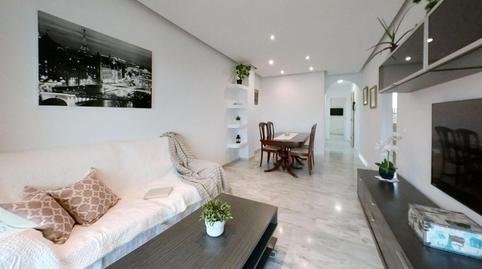 Foto 2 de Piso en venta en Añoreta Golf - Paraíso del Sol, Málaga