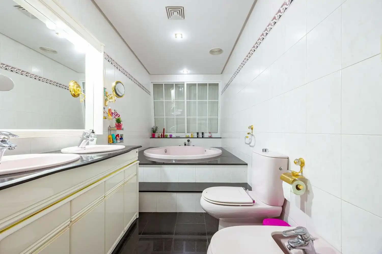 Badezimmer von Gebäude zum Verkauf in Telde