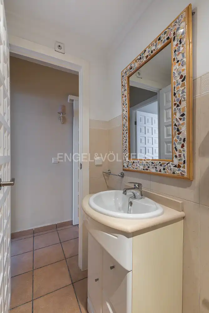Bathroom of Flat for rent in Dénia  with Air Conditioner, Heating and Terrace