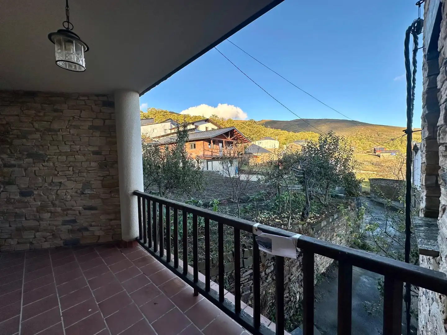 Vista exterior de Casa o chalet en venta en Oencia con Aire acondicionado, Calefacción y Terraza