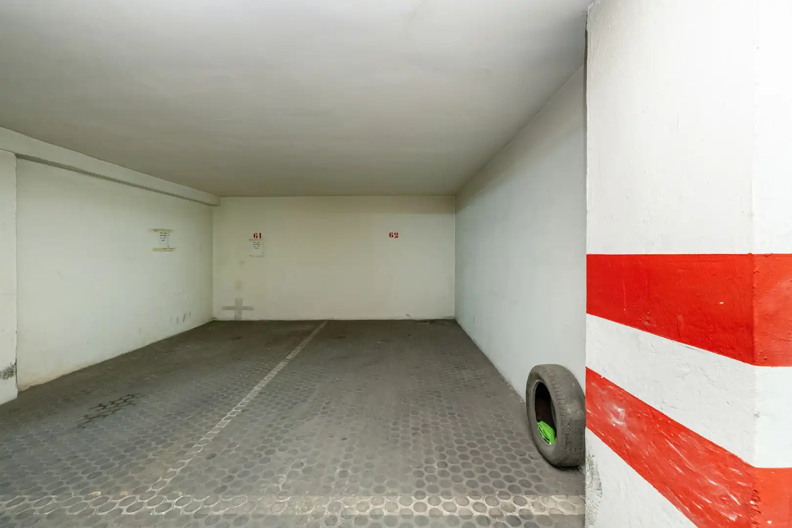 Parkplatz von Garage zum Verkauf in Granada