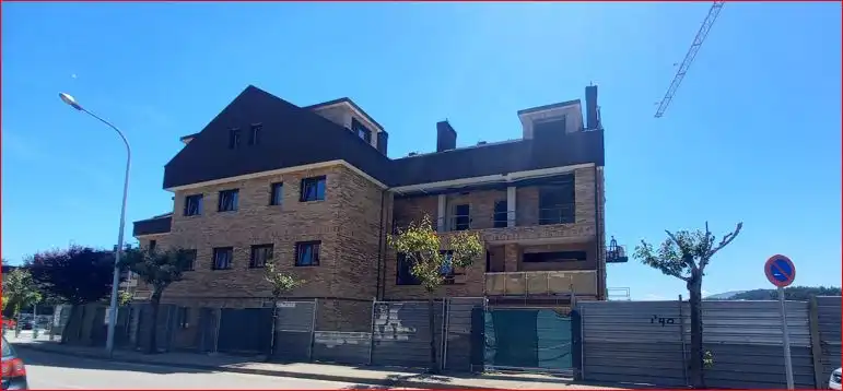Vista exterior de Pis en venda en Castrillón amb Calefacció, Terrassa i Traster