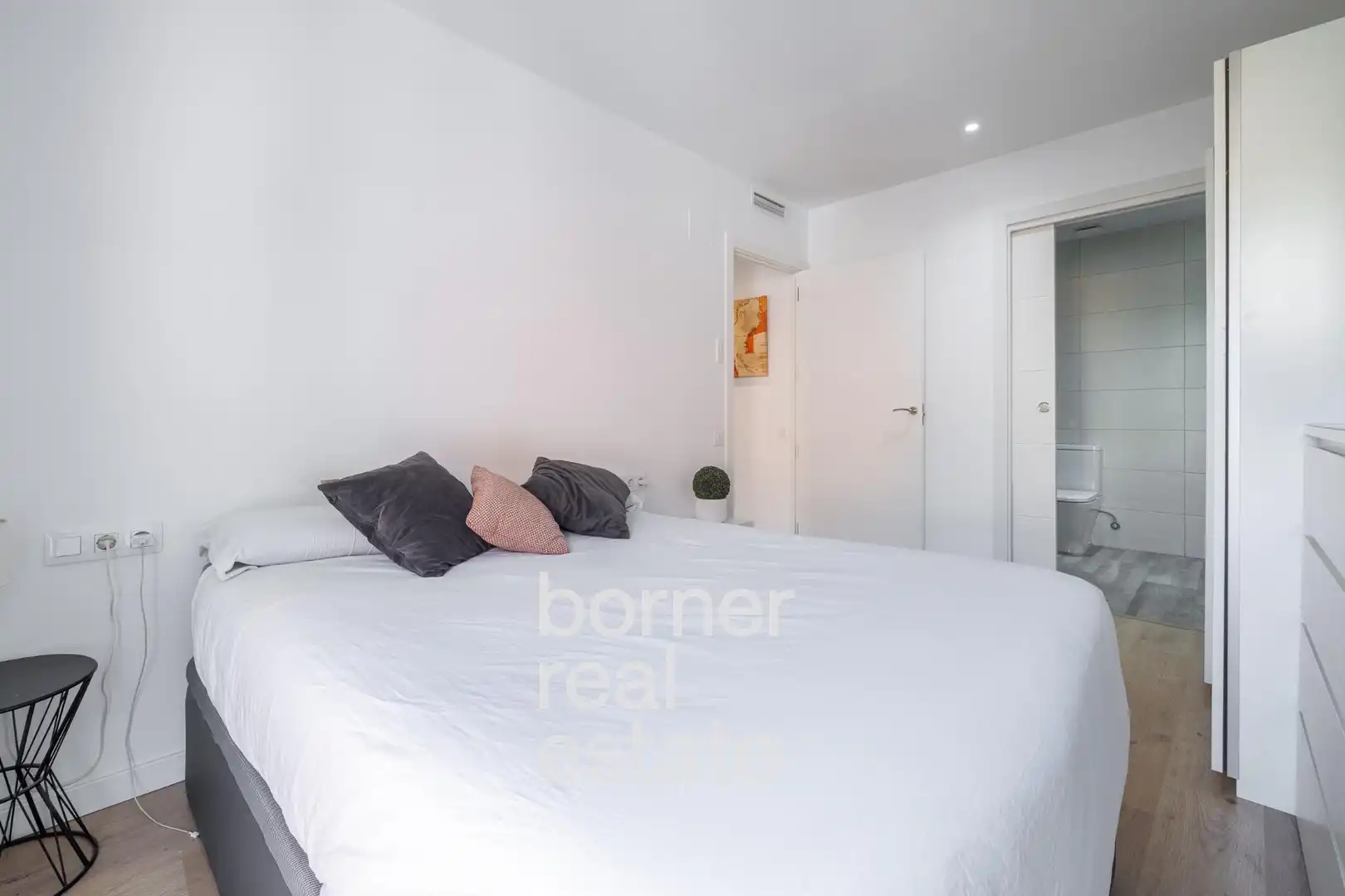 Bedroom of Flat for sale in Terrassa  with Air Conditioner, Heating and Parquet flooring
