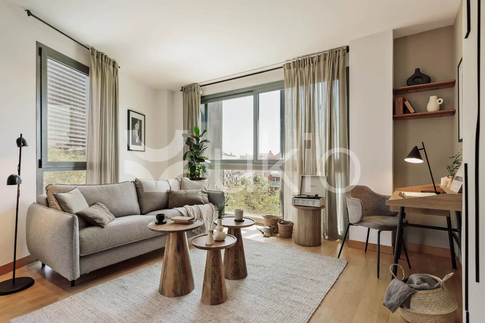 Sala de estar de Apartamento de alquiler en Barcelona con Aire acondicionado, Calefacción y Amueblado