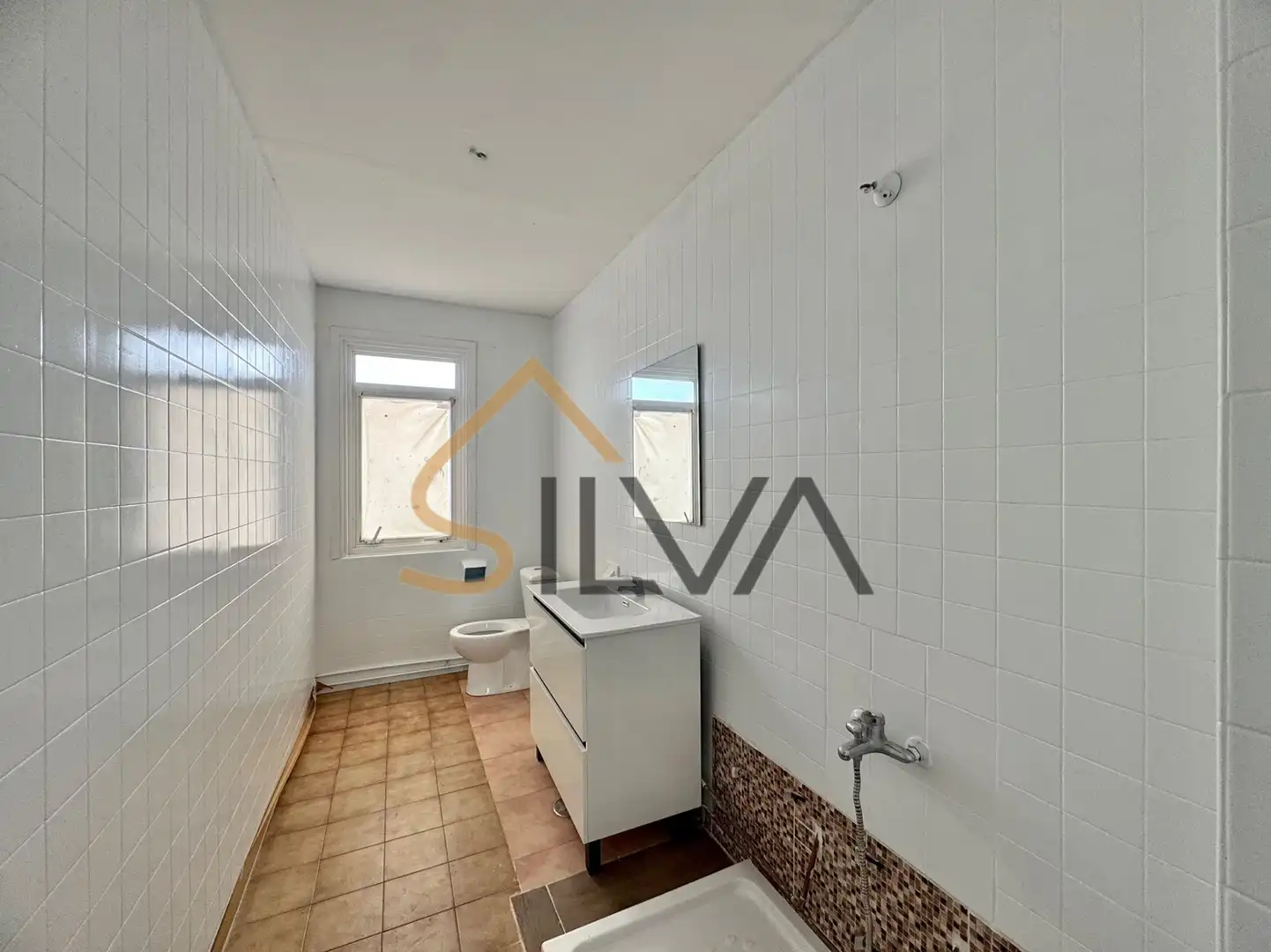 Badezimmer von Gebäude zum Verkauf in Oleiros mit Gemeinschaftspool