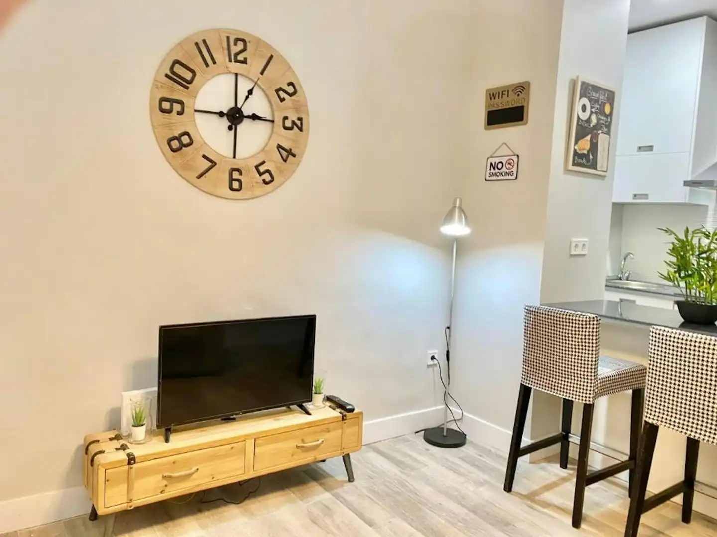 Wohnzimmer von Wohnung zur Miete in Madrid mit Klimaanlage, Heizung und Möbliert