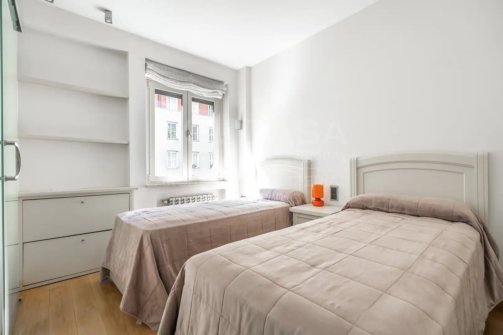 Habitación de Piso en venta en Madrid con Calefacción