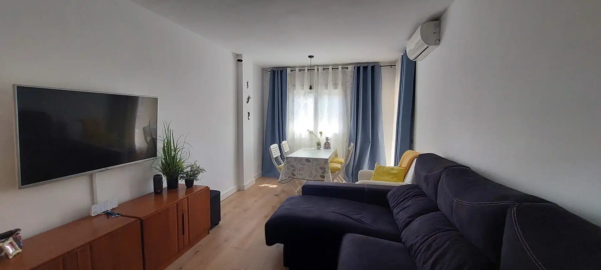 Wohnzimmer von Wohnung zum Verkauf in Salou mit Klimaanlage, Heizung und Abstellraum