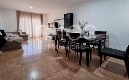 Living room of Flat for sale in Torrent  with Air Conditioner, Terrace and Balcony