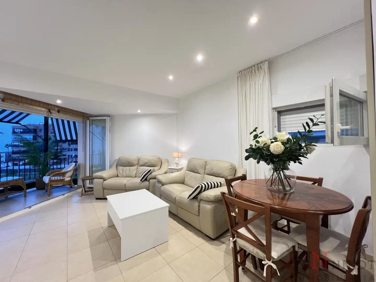 Sala d'estar de Apartament en venda en Castellón de la Plana / Castelló de la Plana amb Aire condicionat, Calefacció i Terrassa