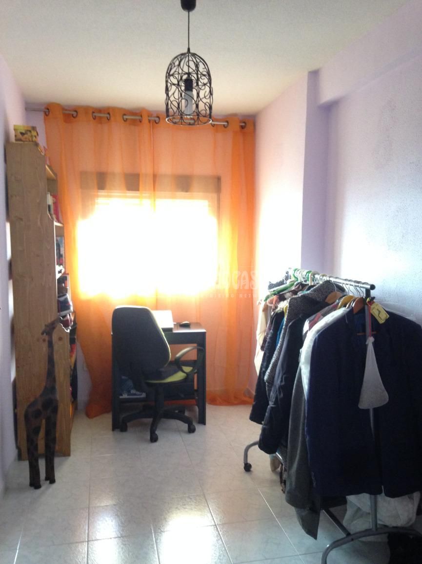 Dormitori de Pis en venda en Leganés