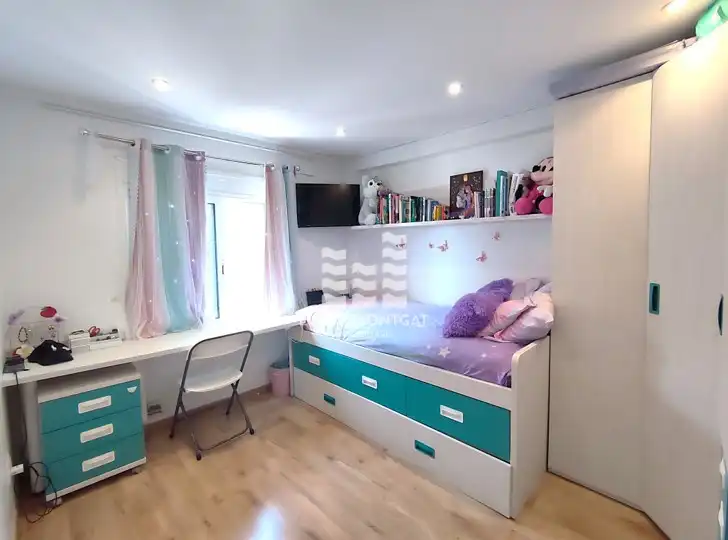 Dormitori de Pis en venda en Montgat amb Aire condicionat, Calefacció i Parquet