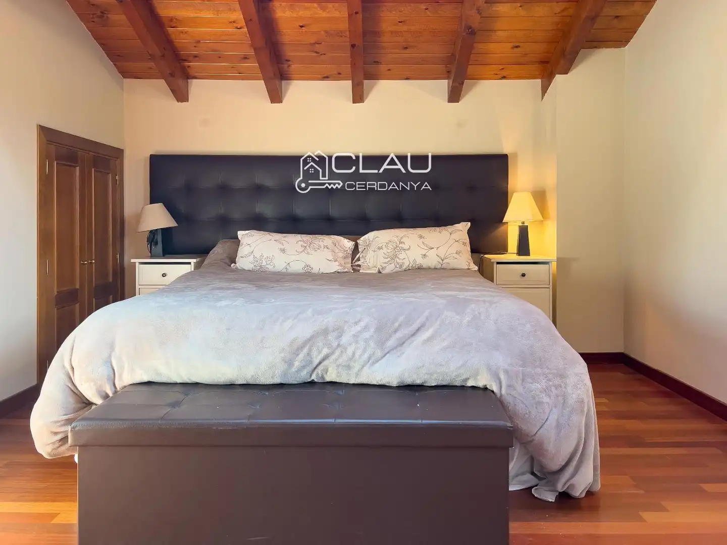 Bedroom of Duplexes for rent in Osséja  with Heating, Parquet flooring and Terrace