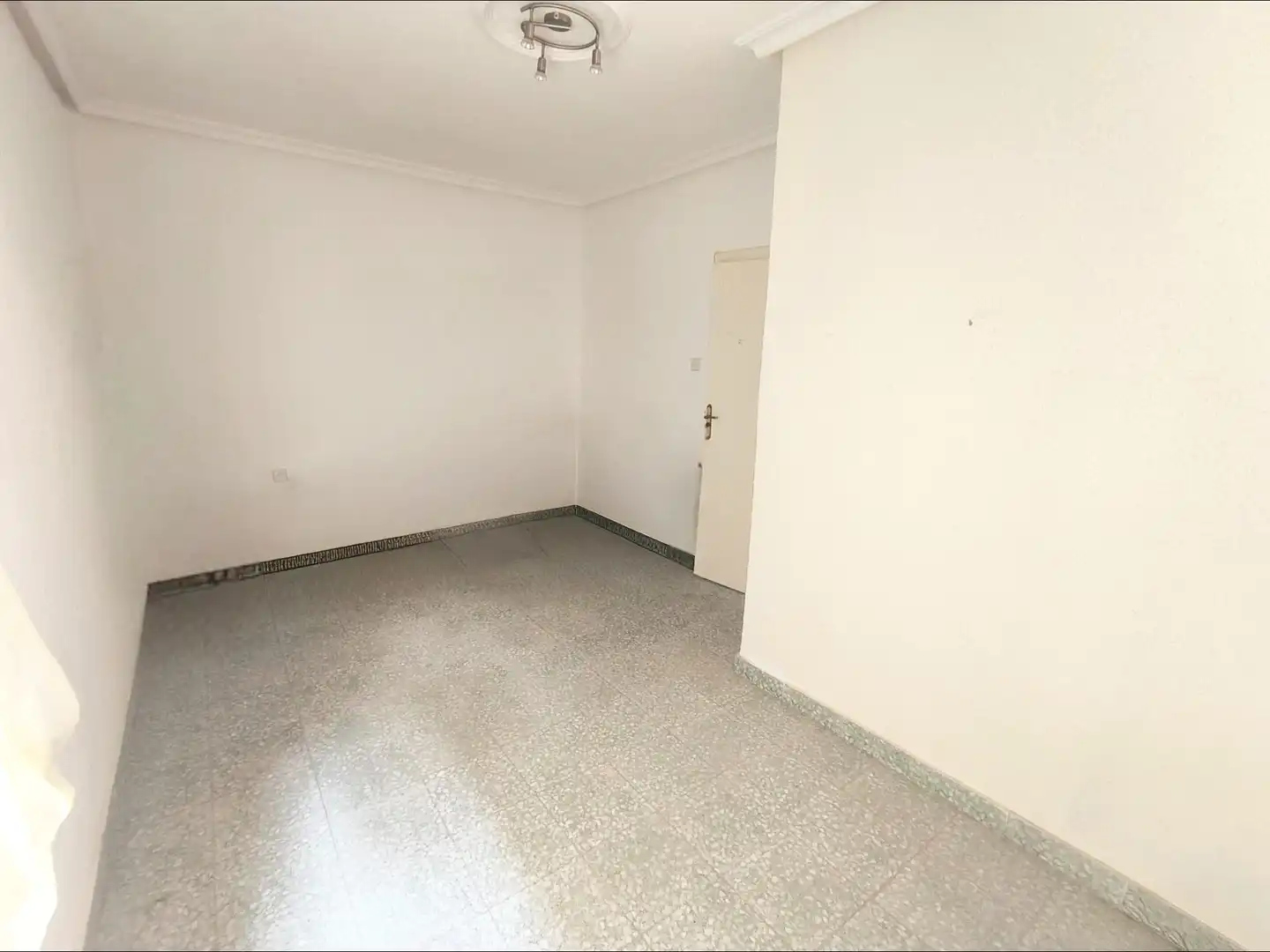 Habitación de Piso en venta en La Unión con Terraza, Trastero y Balcón