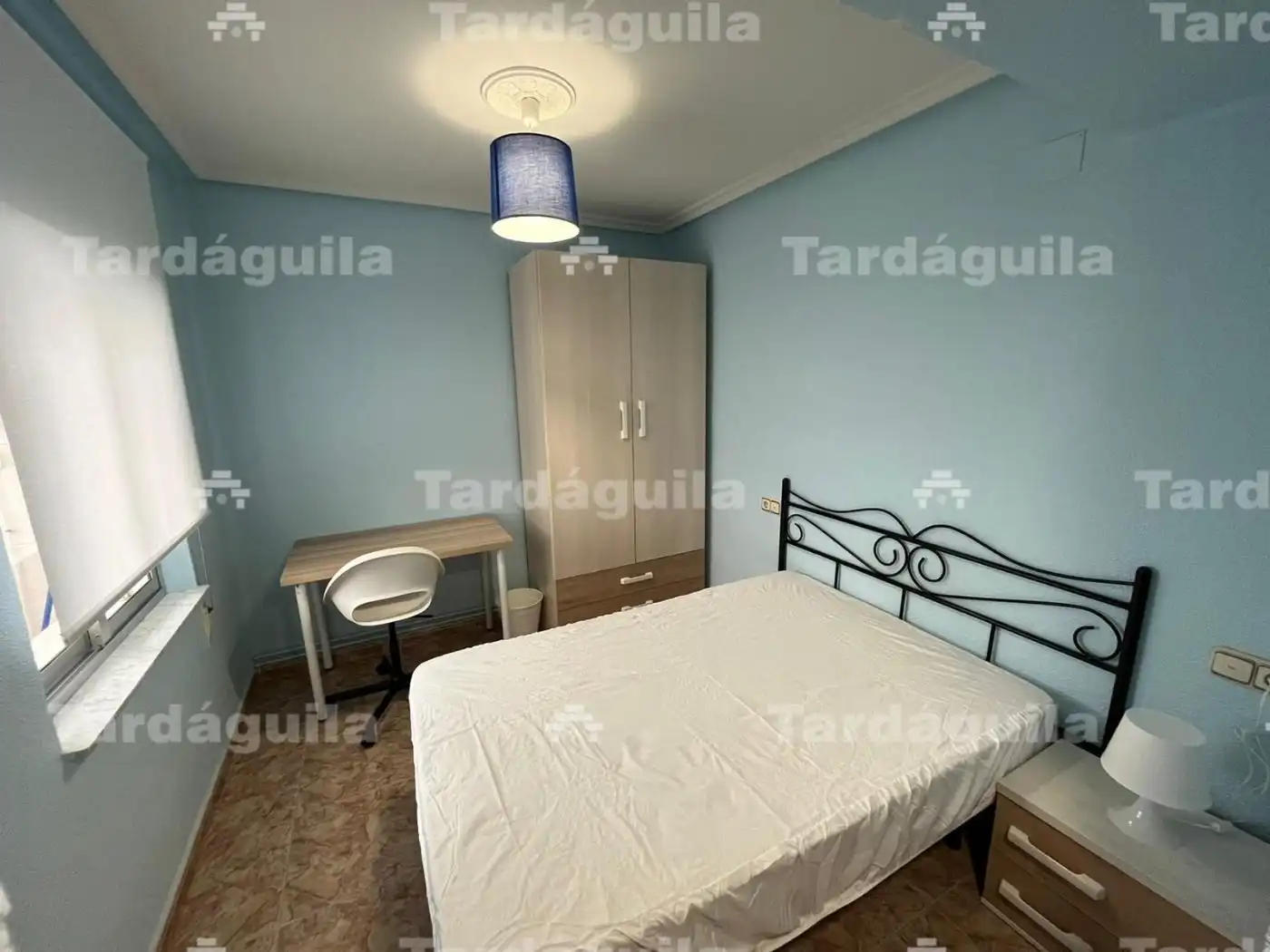Flat for rent in Salesas