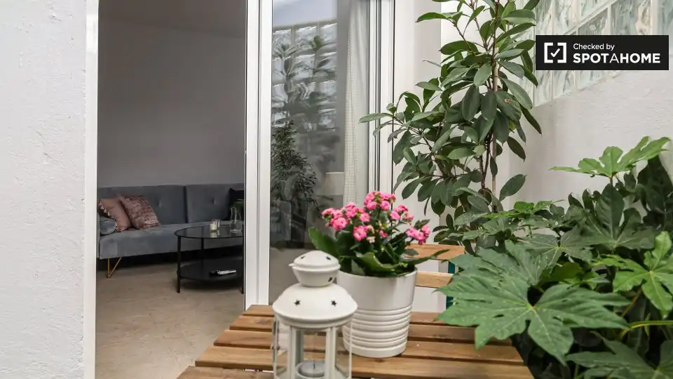 Habitació a Nou Moles