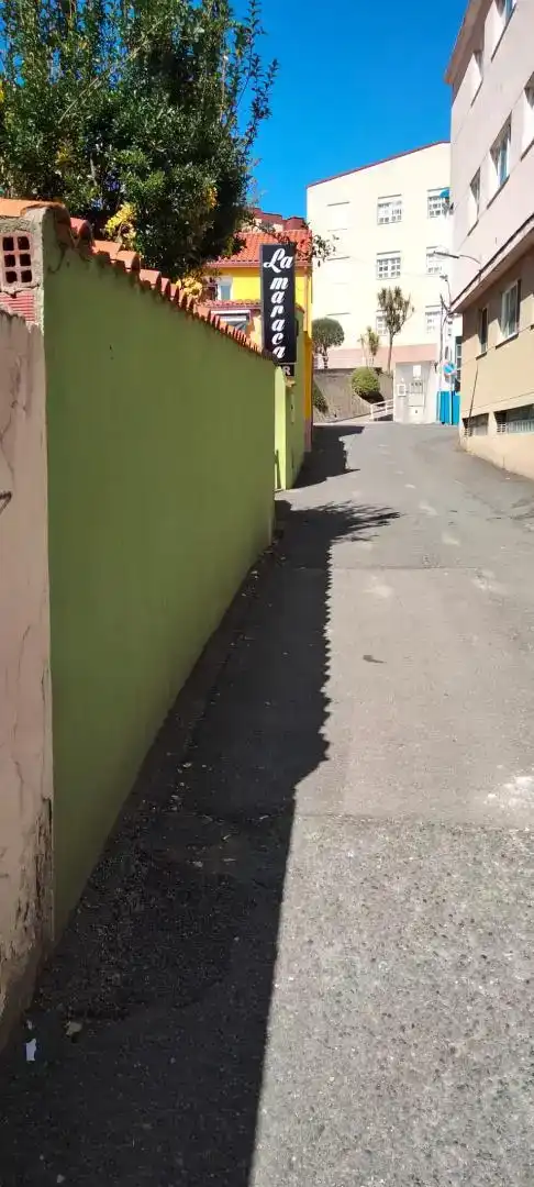 Außenansicht von Erdgeschoss zum Verkauf in Oleiros