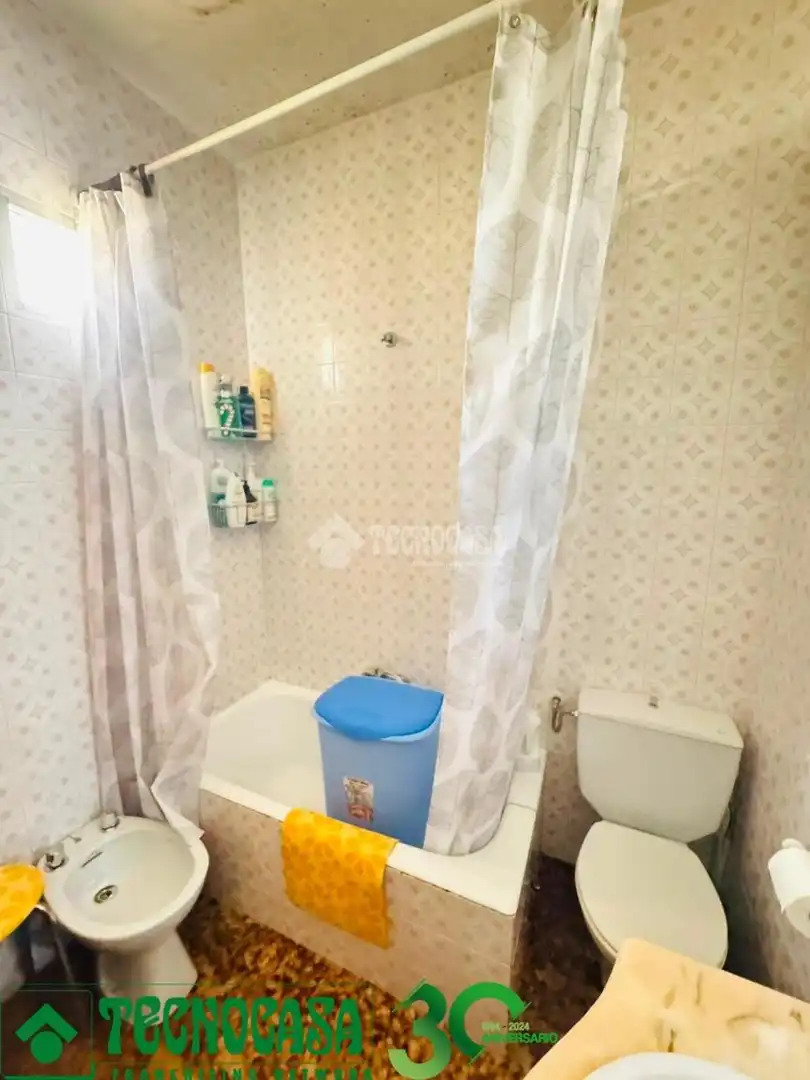 Bathroom of Detached homes for sale in Polán  with Air Conditioner, Heating and Terrace