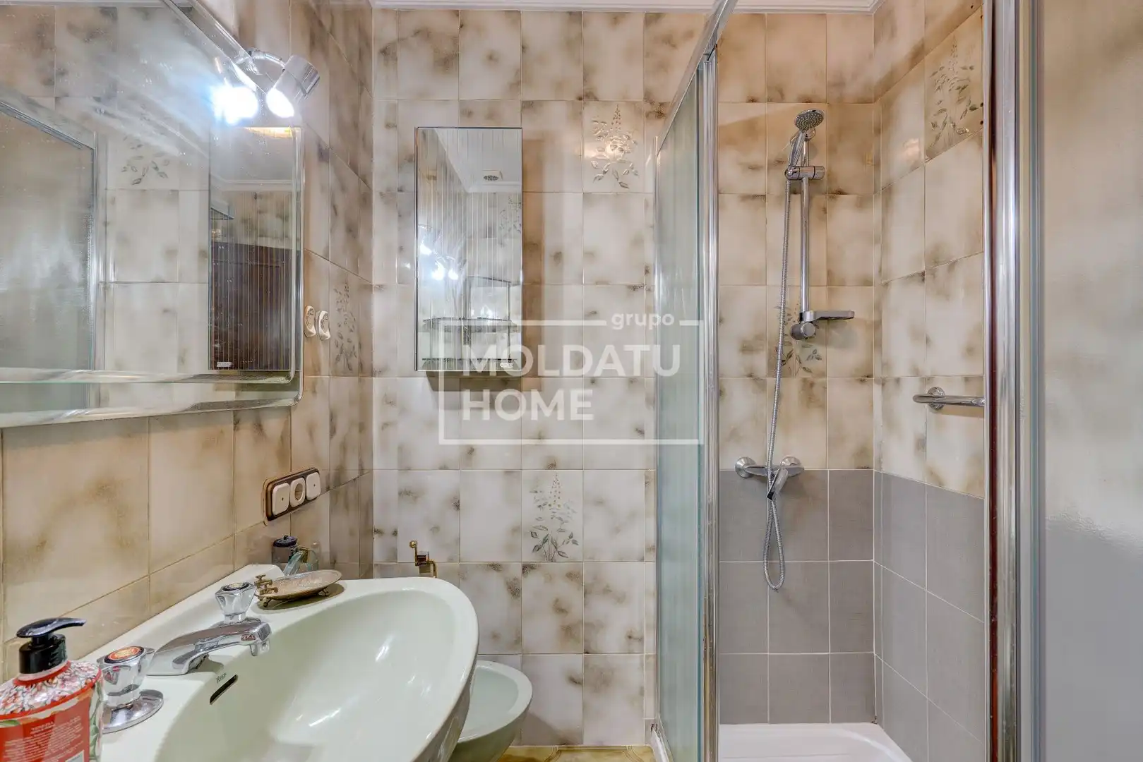 Baño de Piso en venta en Irun  con Aire acondicionado, Calefacción y Trastero